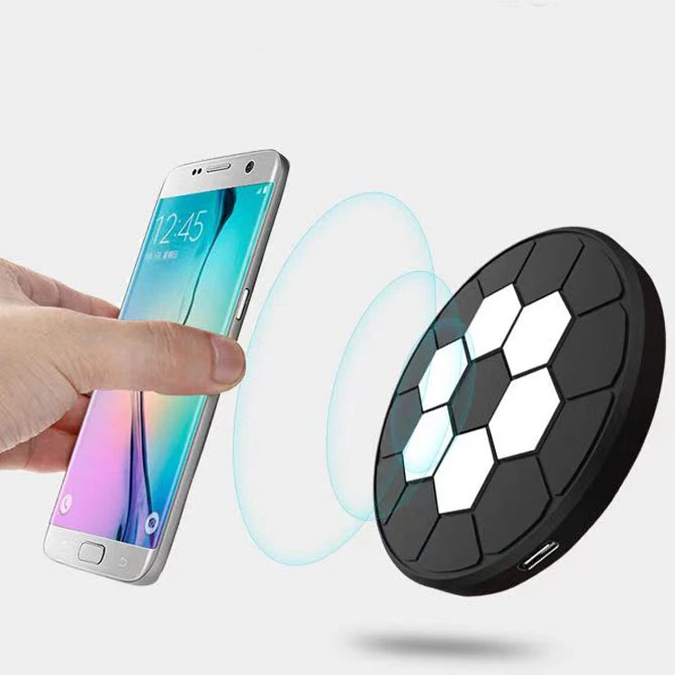 

2022 Trending World Football Portable Fast Cup 15W Universal 10W Qi Wireless Charger Pad for iPhone Android