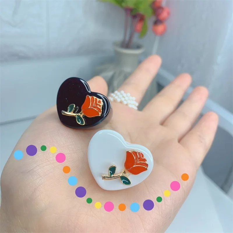 

OUYE 2021 INS Fashion Acrylic rose flower ring for women Simple colorful Resin Ring Jewelry Wholesale resin heart ring resin
