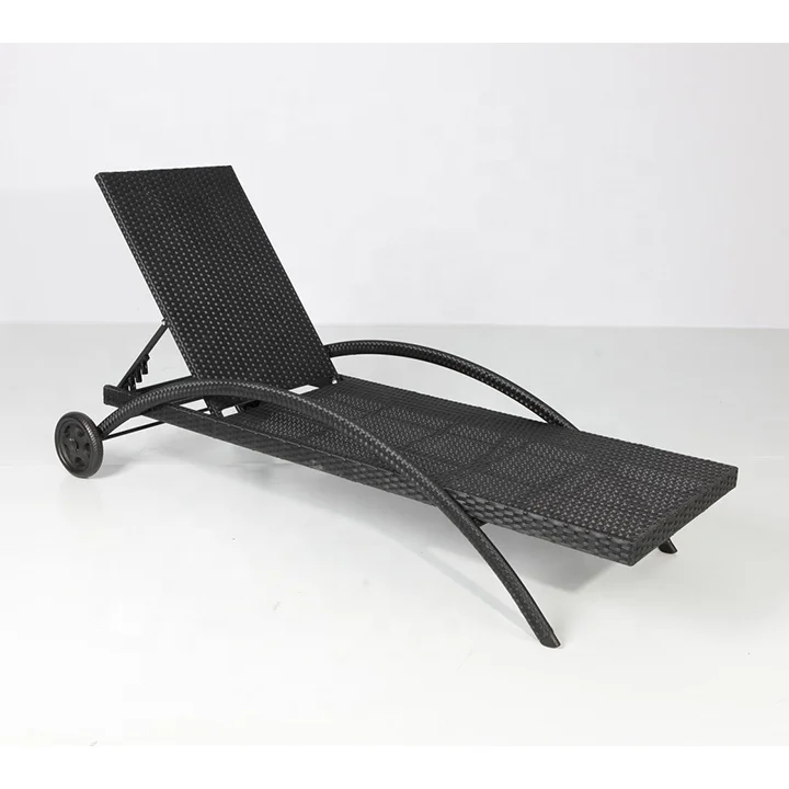 folding rattan sun lounger