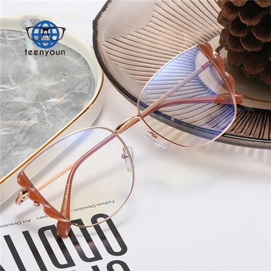 

Teenyoun Eyewear Tik Tok Popular Optical River Glasses Personality Design Metal Frame Eye Anti Blue Ray For Women