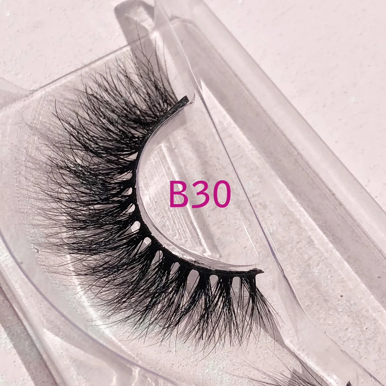 

iShero 3D natural fluffy mink eyelashes light weight soft band 18mm lashes with custom lash packaging, Black