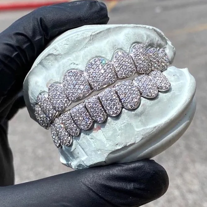 

Custom Teeth Grillz 925 Silver 14k 18k Diamond/Moissanite Dental Grills Set Iced Out Grillz Hip Hop Bling Grills Teeth Grillz