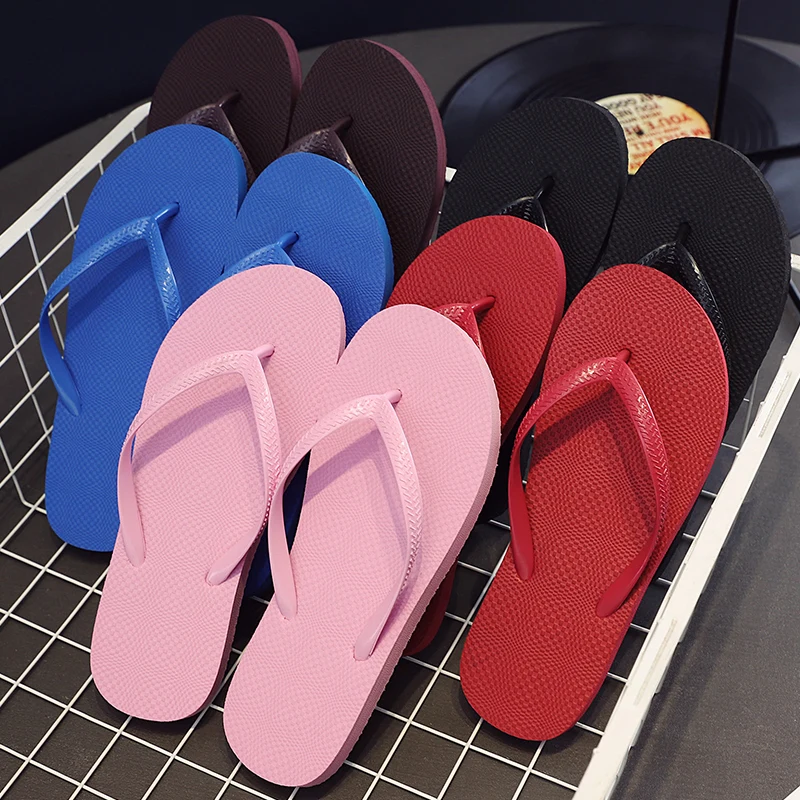 

2022 New Hot sale his-and-hers Slipper Pure color fluffy Beach Sandals Daily Casual couples Flip flop