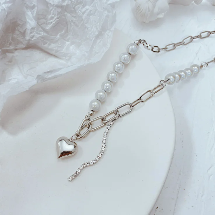 

Dainty Jewelry Beaded Women Necklace Stainless Steel Pearl Heart Necklace