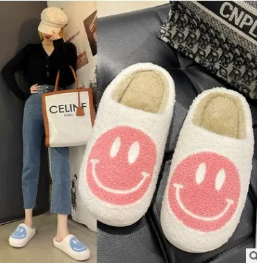 

Wholesale Winter Warm Indoor House Smile Fur Slippers Bedroom Smiley Face Slippers Sliders For Women Ladies