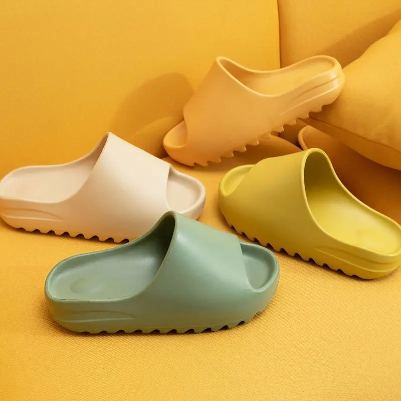 

RZ0001 2021 Wholesale Breathable Flat Fashion Design Custom couple Slides