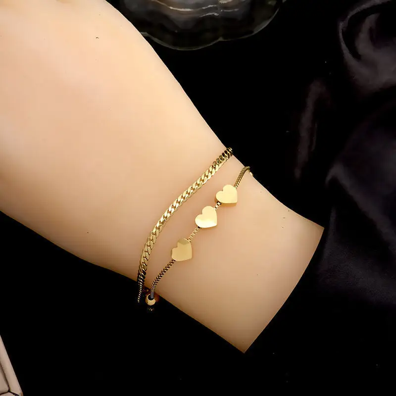 

Minimalist Trendy Gold Plated Stainless Steel Box Chain Heart Bracelet Double Layers Titanium Steel Bracelet For Women