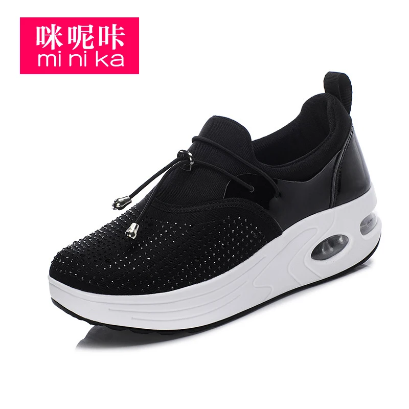 

Minika In Stock Women Custom Breathable Casual Shoes Women Mesh Rubber Height Increasing Shoes Women's Fashion Sneakers