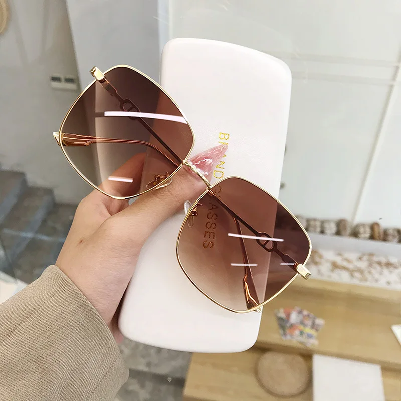 

2023 Newest Fashion Luxury Men Women Shades Sunglasses Chain Legs Custom Logo UV400 Oversized Square Frame Sunglasses