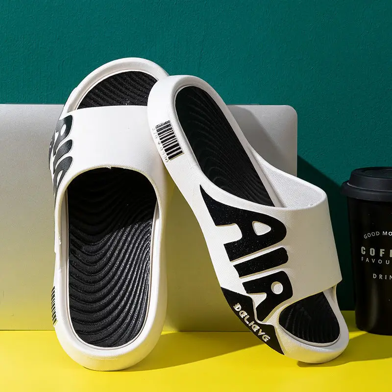 

Hot selling outdoor leisure fashion indoor home waterproof men's slippers