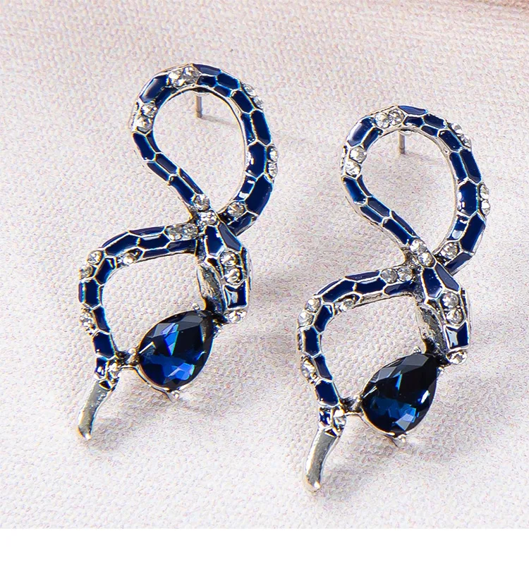 

Exaggerated European and American style new metal snake fashion earrings, As picture show