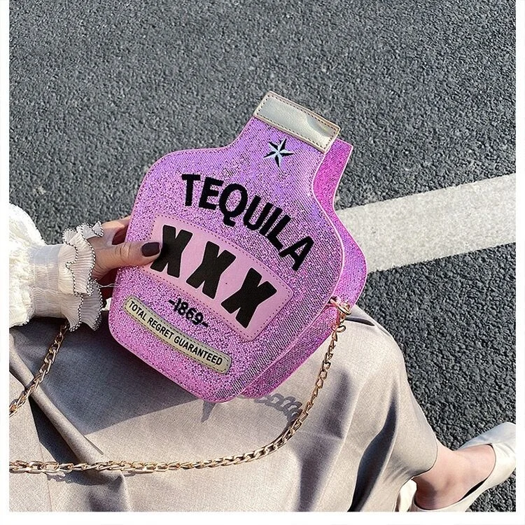 

2020 Trending Ladies Handbags Tequila Bottle Design Glitter Laser Purse Party Chain Crossbody Shoulder Purses And Handbags