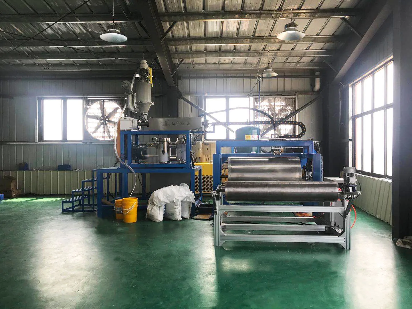 熔喷无纺布制布机参数