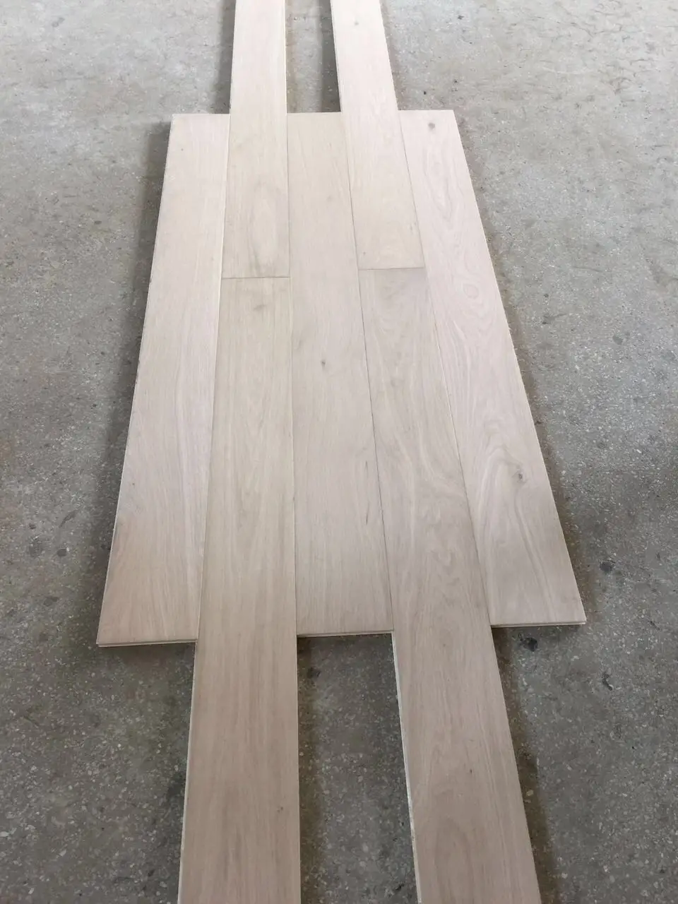 Unfinished Oak 220mm wide Engineered Wood Flooring