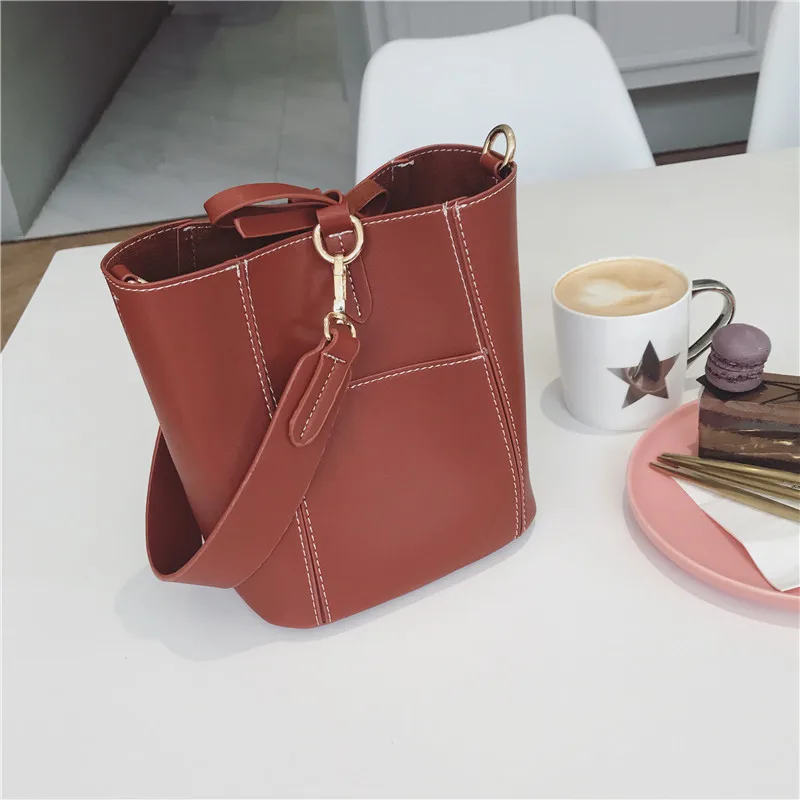 

luxury designer bucket fashion ladies hand bags 2021 wholesale vintage leather trendy women handbags