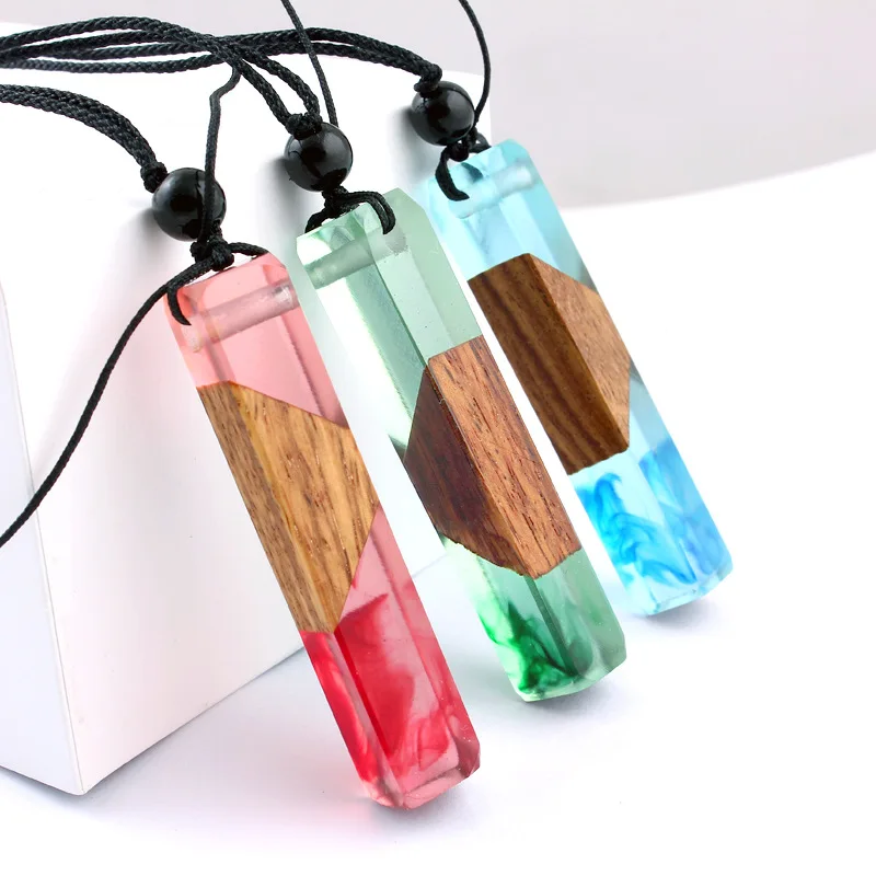 

Best selling handmade nation style travel souvenir resin wooden sweater personalized necklace