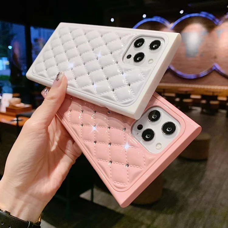 

Free Sample Bling Diamond Square Design Handmade Style Hard PC With Piano Paint Mobile Phone Back Cover Case For Iphone 13 Pro