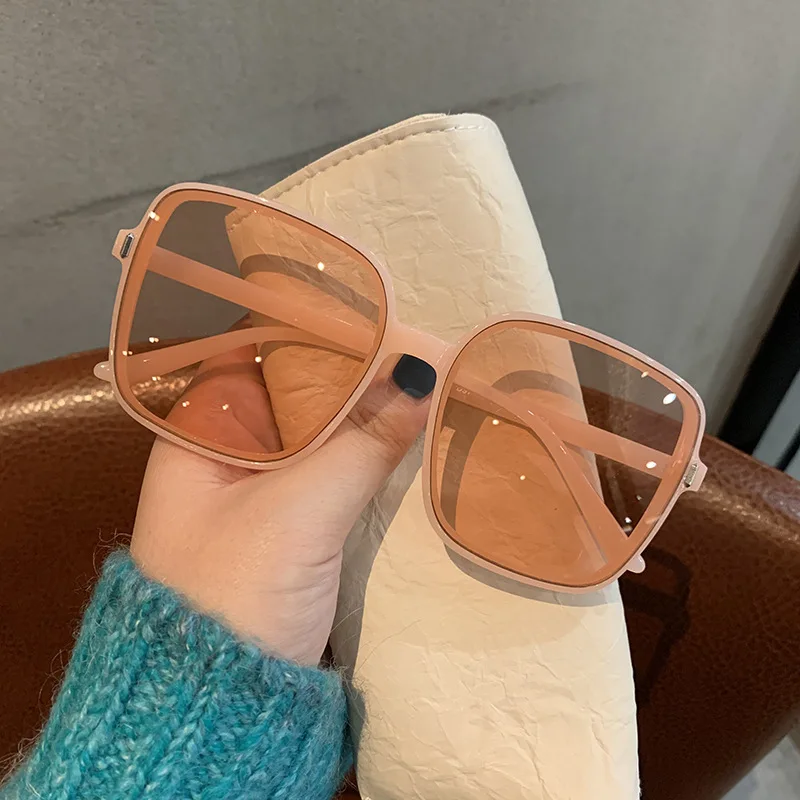 

New Fashion Oversize Cheap Sunglasses Vintage Plastic Frame Square lady Sun Glasses Female Elegant Shades, As the pictures show