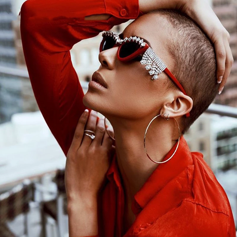 

Cat Eye Sunglasses Transparent Ocean Sheet Triangle Handmade Rhinestone Sunglasses for Women