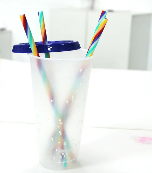 

Beautiful Rainbow Reusable Plastic Color Striped Drinking Straw With Restaurant Cup Use