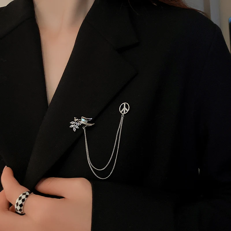 

fashion chain tassel crystal bird brooch