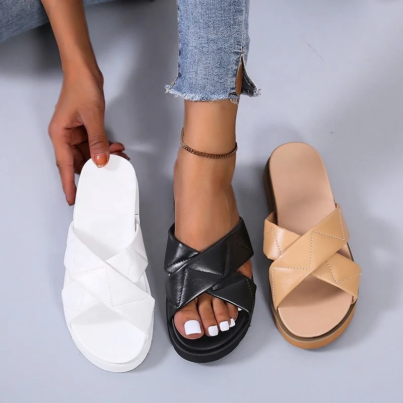 

2022 Trendy Summer Women Flat Soles Slipper Slide Cross Belt Slipper For Outdoor