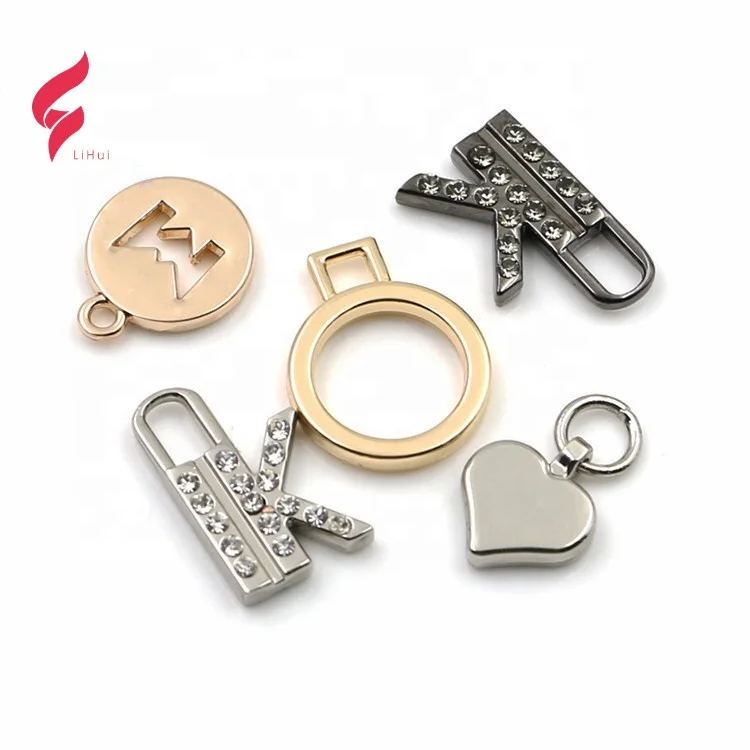 

High-end custom Small brand logo engraved pendant custom metal charm jewelry tags engraved brand logo pendant for jewelry, Nickle ,gold ,gunmetal or as your request