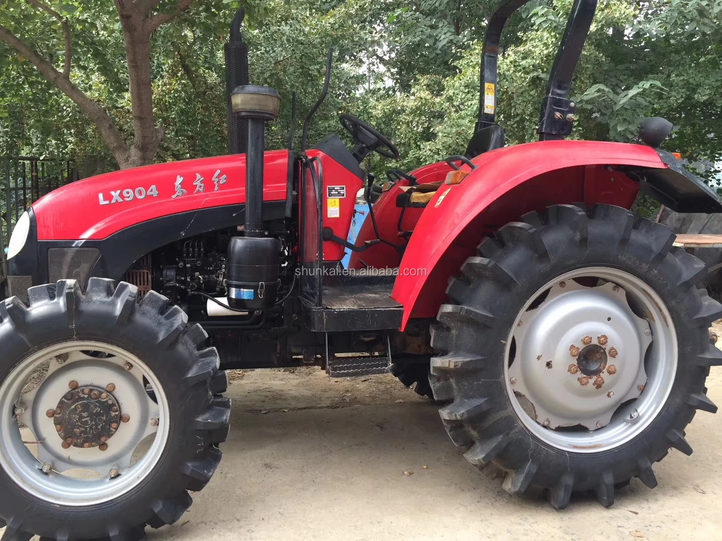 90hp 4wd Used Tractor Buy Agricultural Tractor Used Tractor Second Hand Tractor Product On Alibaba Com