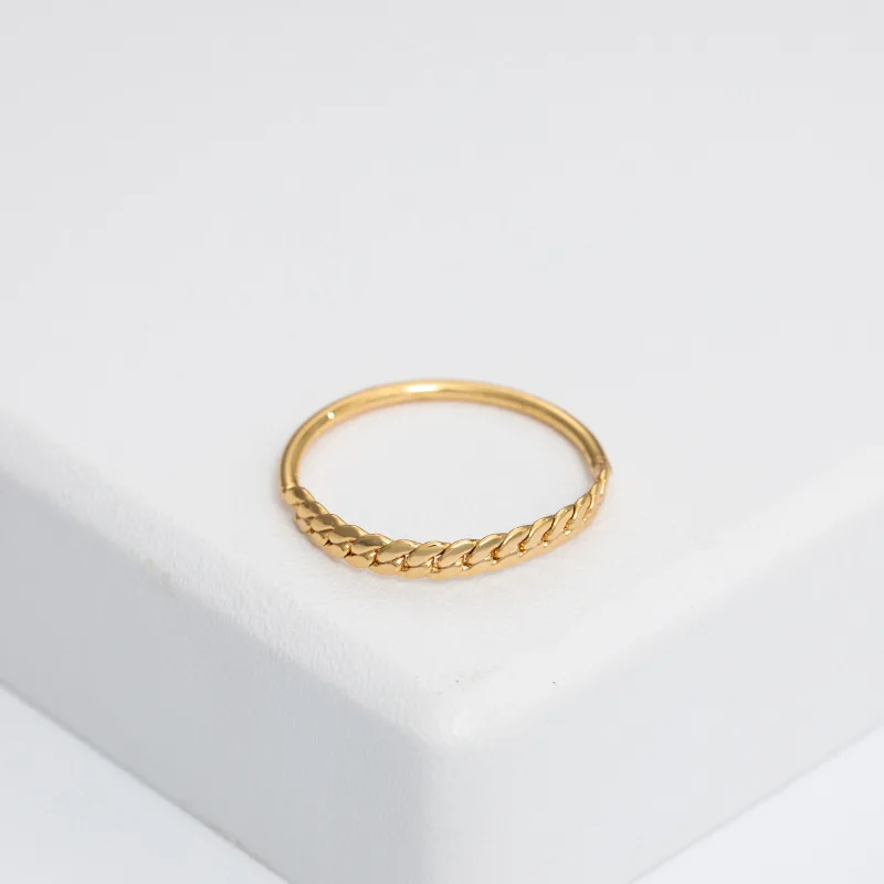 

Minimalist Gold Plated Brass Copper Alloy Jewelry Twisted Finger Ring For Women