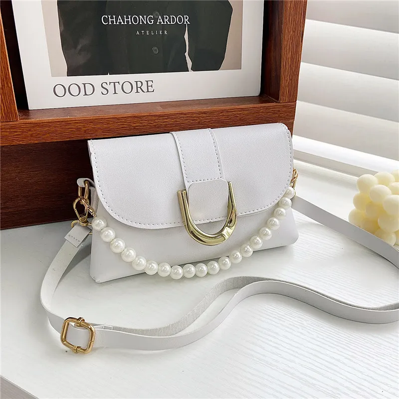 

Wholesale small popular white pearl chain handbag strap ladies pu leather girl women handbag