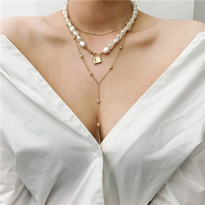 

Hip Hop Multilayer Irregular Pearls Beads Line Lock Chain Necklace for Women