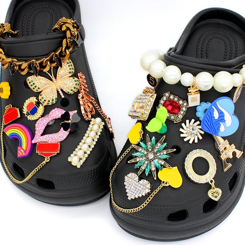 

2021 Designer Cheap PVC shoe charms customized luxury shoe charm for croc shoe sandal slipper celebrity croc charms, Picture