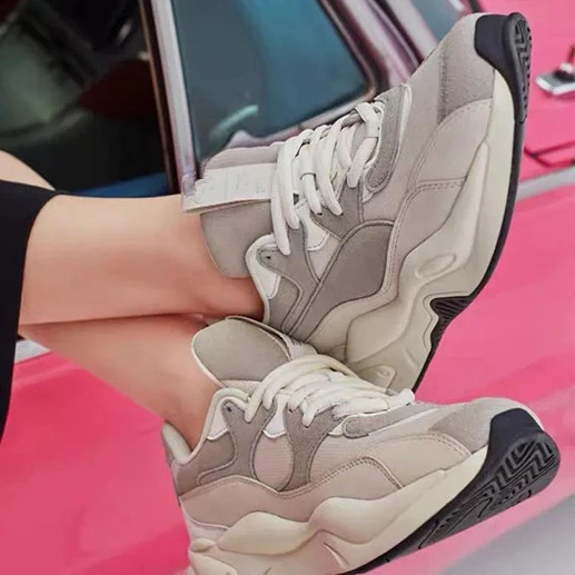 

2021 Spring and Autumn Luxury Customized Women's Sneakers