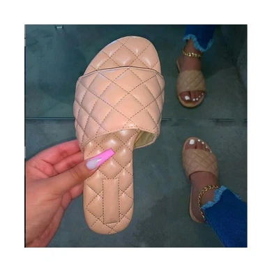 

New Arrive Summer New Style Flat Pink Ladies Sandals Slippers for Women Outdoor