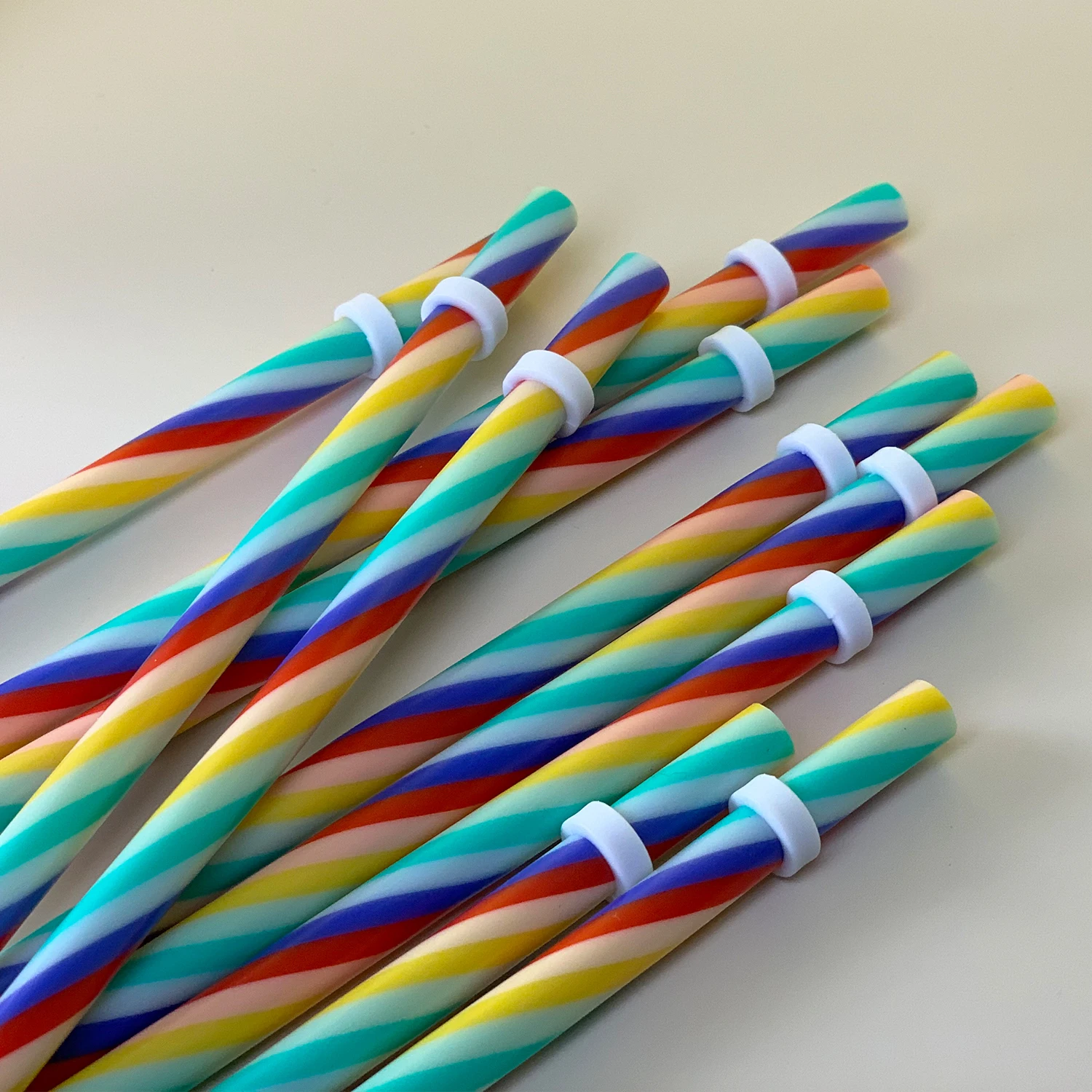 

Manufacture Supplier Reusable 7 inch creative plastic drinking water filter straw