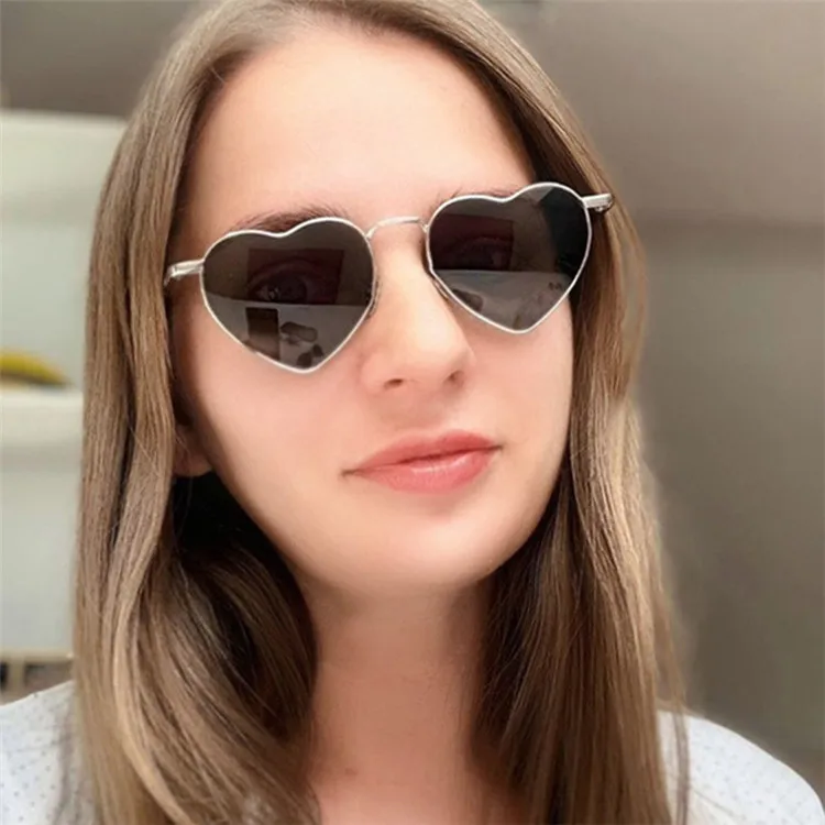 

2021 Custom Brand Sun Glasses Women Fashion gold rimmed sunglasses Heart Shaped ocean lens Metal Retro Sunglasses, Mix color or custom colors