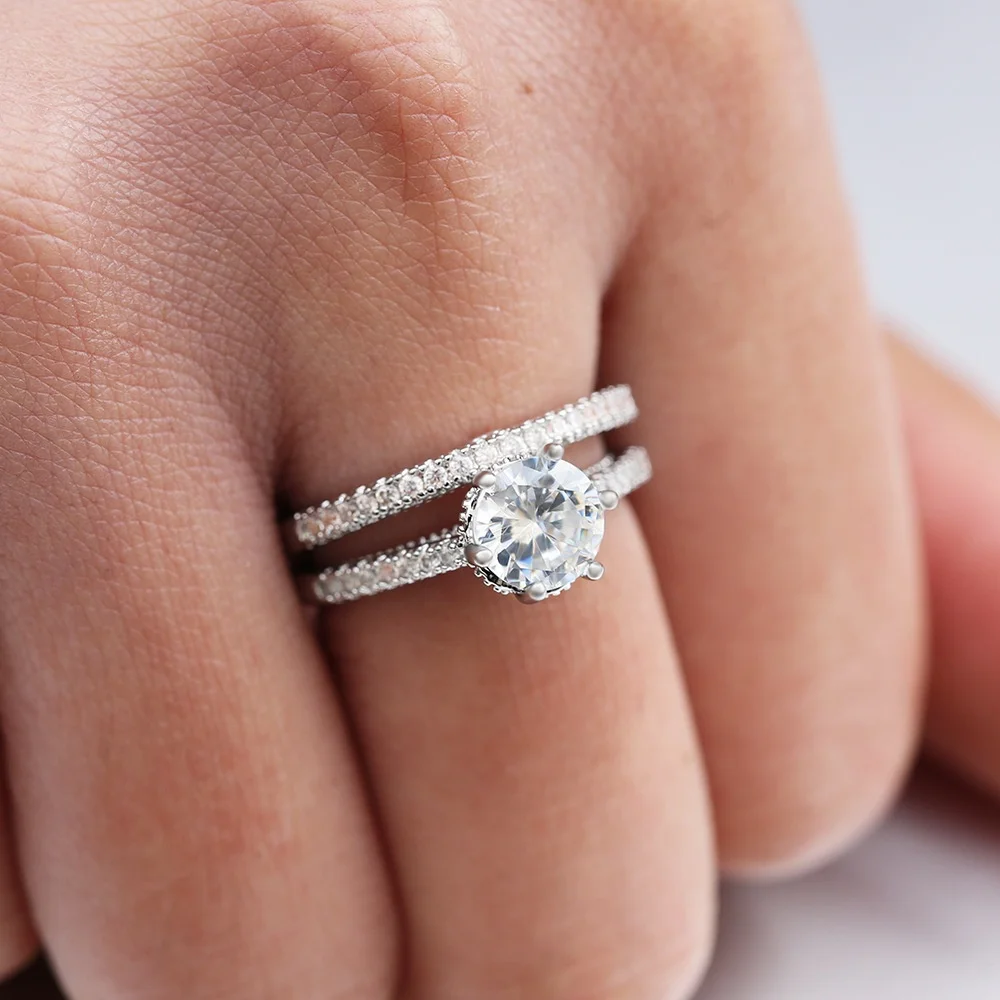 

Romantic 2PCS Couple Ring Set Best Quality Silver Color Cubic Zirconia Round Women Engagement Copper Rings Wedding Jewelry