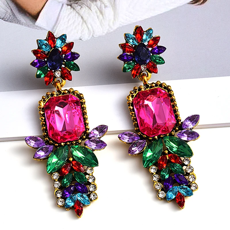 

Kaimei 2021 New Design High Quality Metal Pink Crystal Long Drop Earrings Fashion Rhinestones Dangle Earrings For Women 2020, Many colors fyi