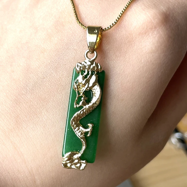 

2021 new fashion chinese dragon Green agate pendant butterfly clover jade anhnger dragon pendant necklace