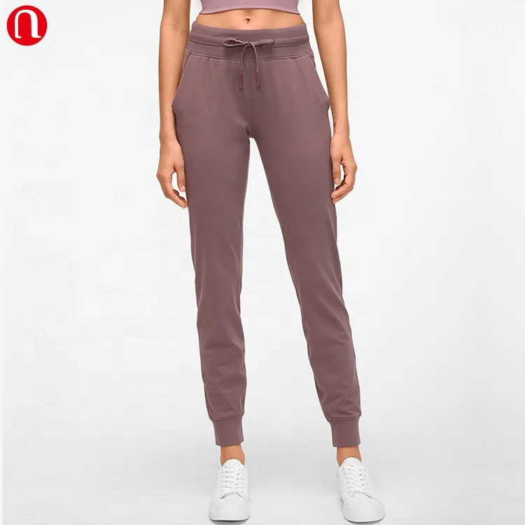Luluyun Soft-touch Women Track Pants Custom Cropped Jogging Joggers Pants with Scoop Pockets and Drawstring
