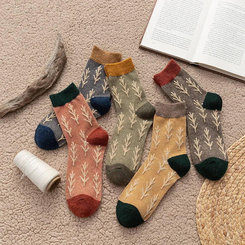 

2021 hot selling anime funny socks mens summer socks set, Black