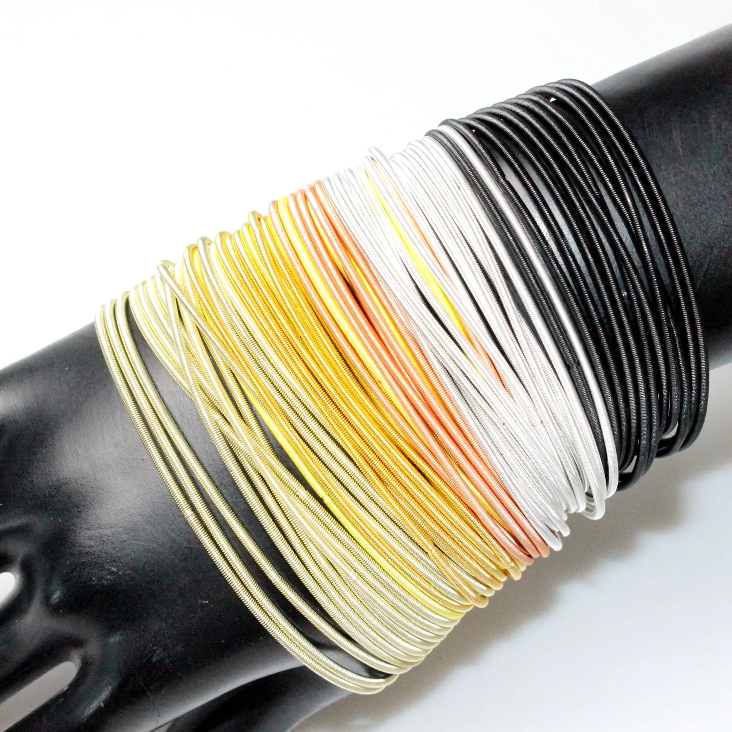

Hot Selling 1mm Cheap Small steel wire Spring Stretch Bracelet