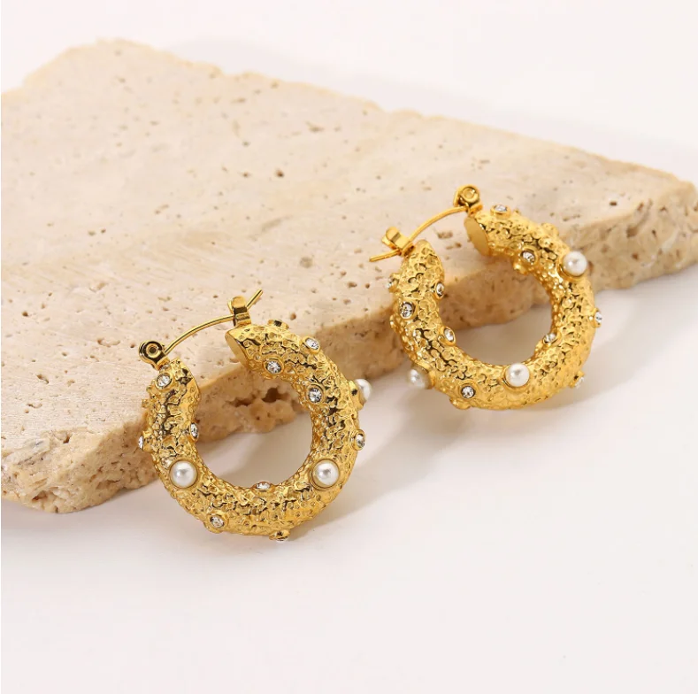 

New Create Design Women Jewelry 18K Gold Plated Hammered CZ Stone Earrings Stainless Steel Pearl Hoop Earrings