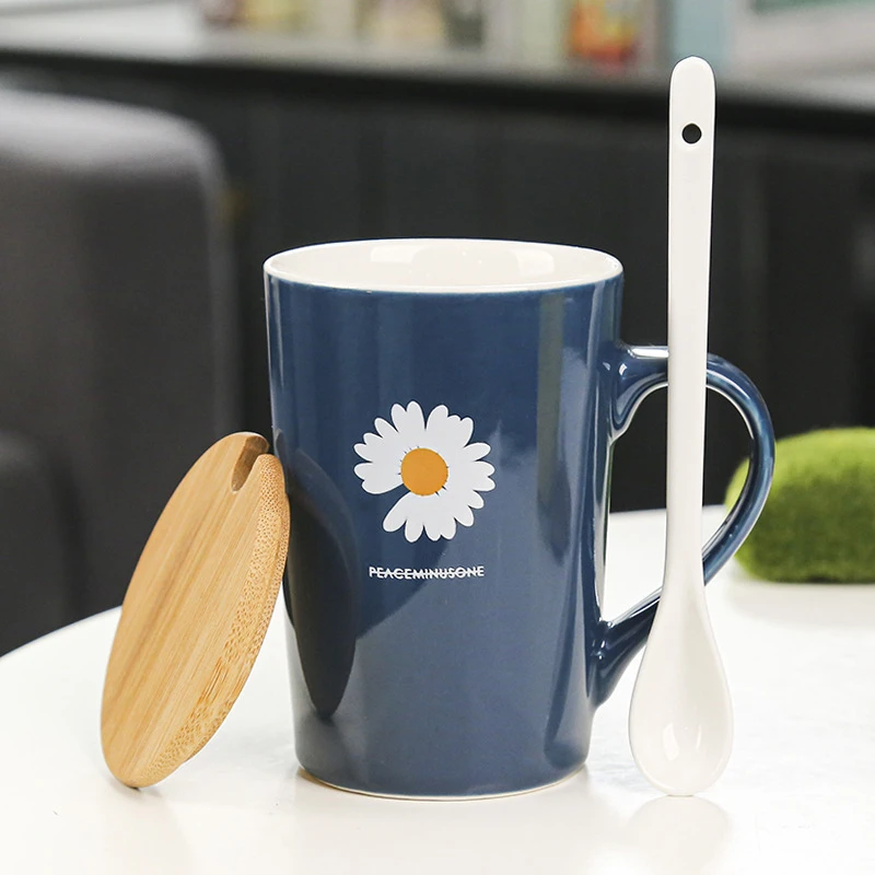 

Wholesale High Quality Porcelain travel cup Daisy pattern Custom Nordic Sublimation Ceramic Coffee Mug With Spoon and Wooden lid