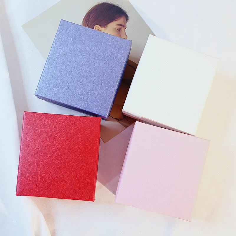 

Wholesale customs watch box luxury package good quality watch box white pink green red black box gray paper box, White, black , gray,pink, green,silver