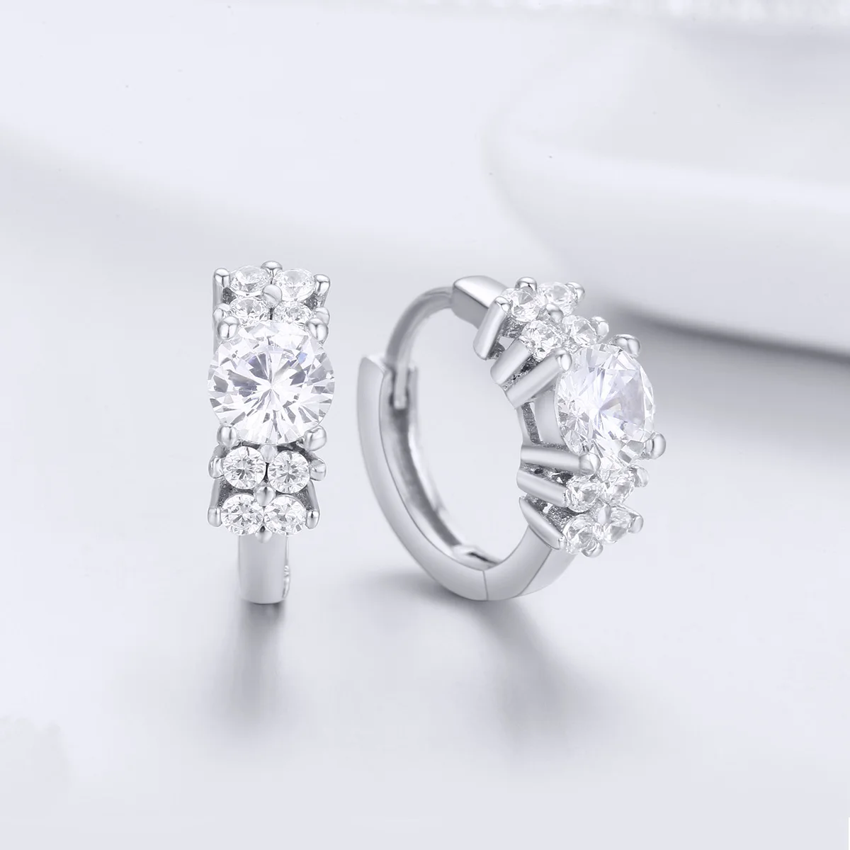 

Professional Custom Cz White Gold Plated Circle Hoop Earrings Jewelry Silver