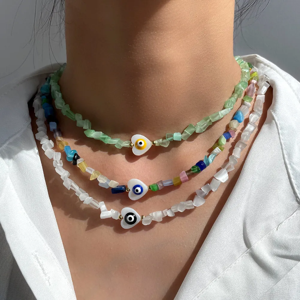 

New Fashion White Acrylic Curb Chain Necklace For Women Gold Plated Heart-shaped Black Eye Pendant Necklace