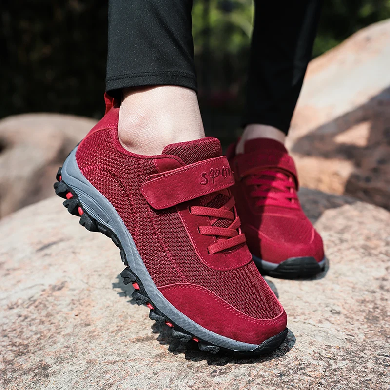 

Lightweight Walking Sports Flats Mesh Shoes Breathable Casual Fashion Sneakers