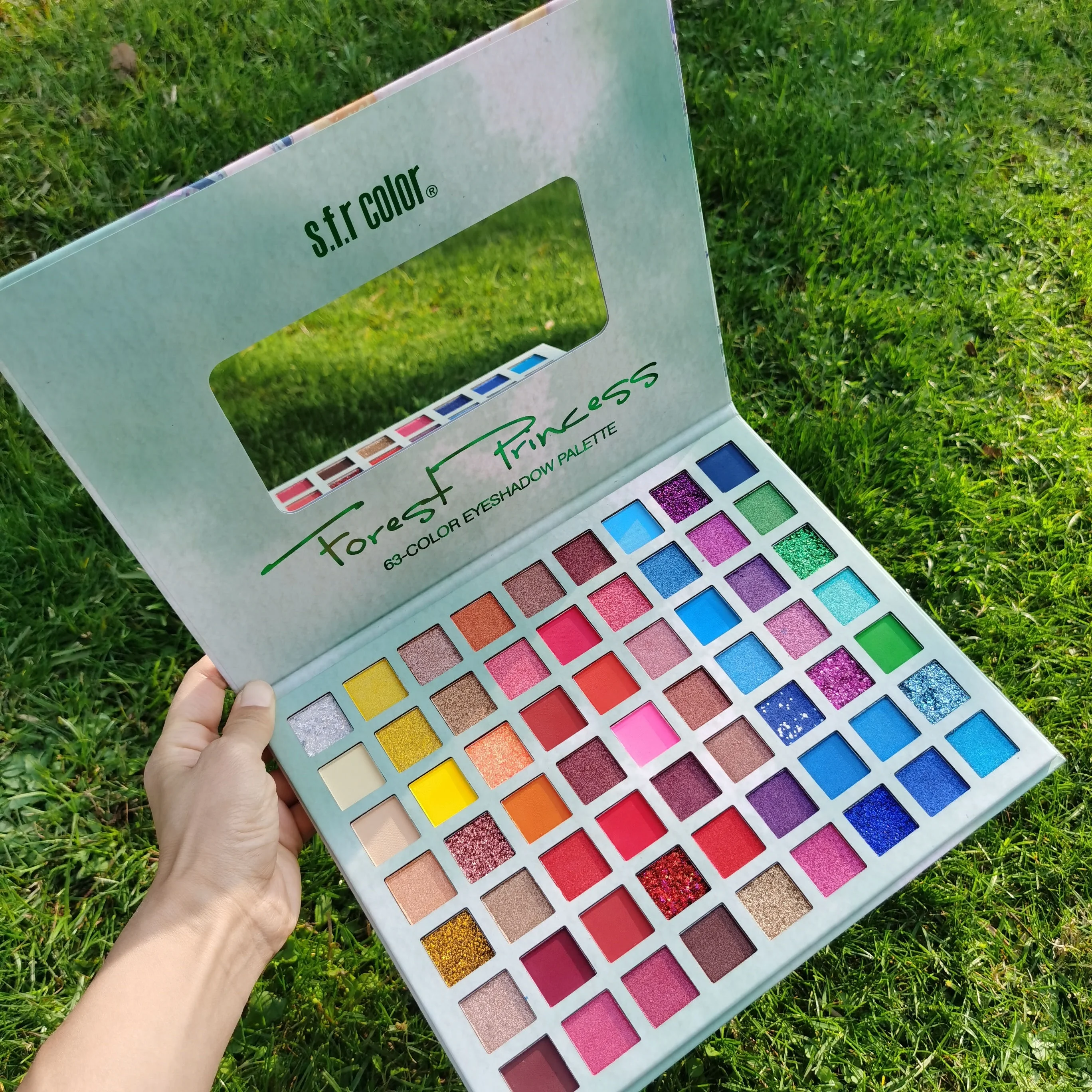 

63 Color Eye Shadow Paper Factory Direct Sale Natural Book Oem High Pigmented Wholesale Waterproof Palette Eyeshadow