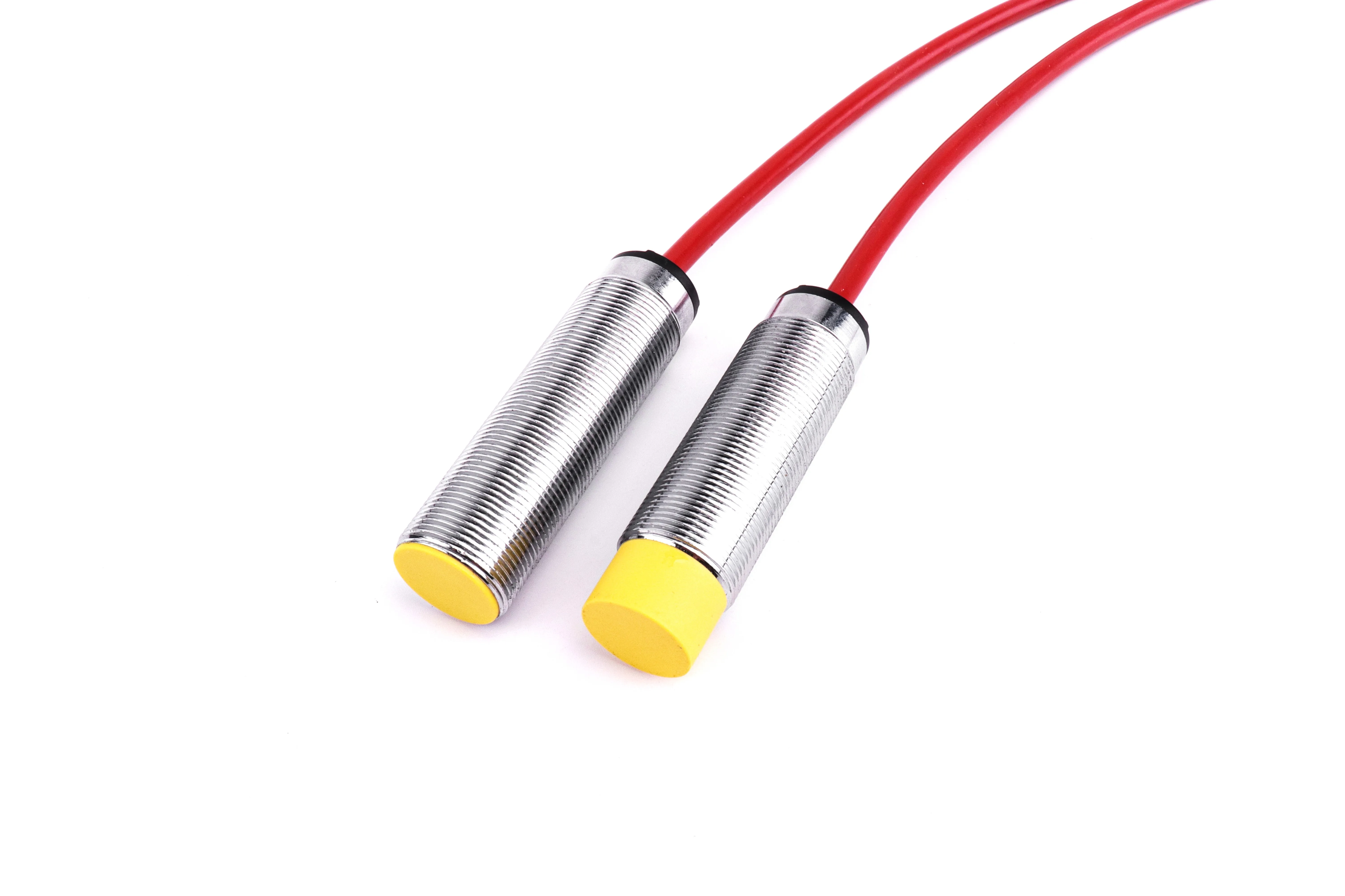 耐高温120&deg;C M18电感式接近开关 齐平4mm 非齐平8mm 内置温信号处理芯